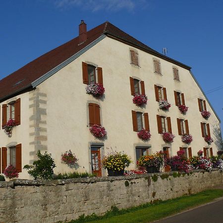 مبيت وإفطار Chilly-sur-Salins Le P'Tit Bonheur المظهر الخارجي الصورة